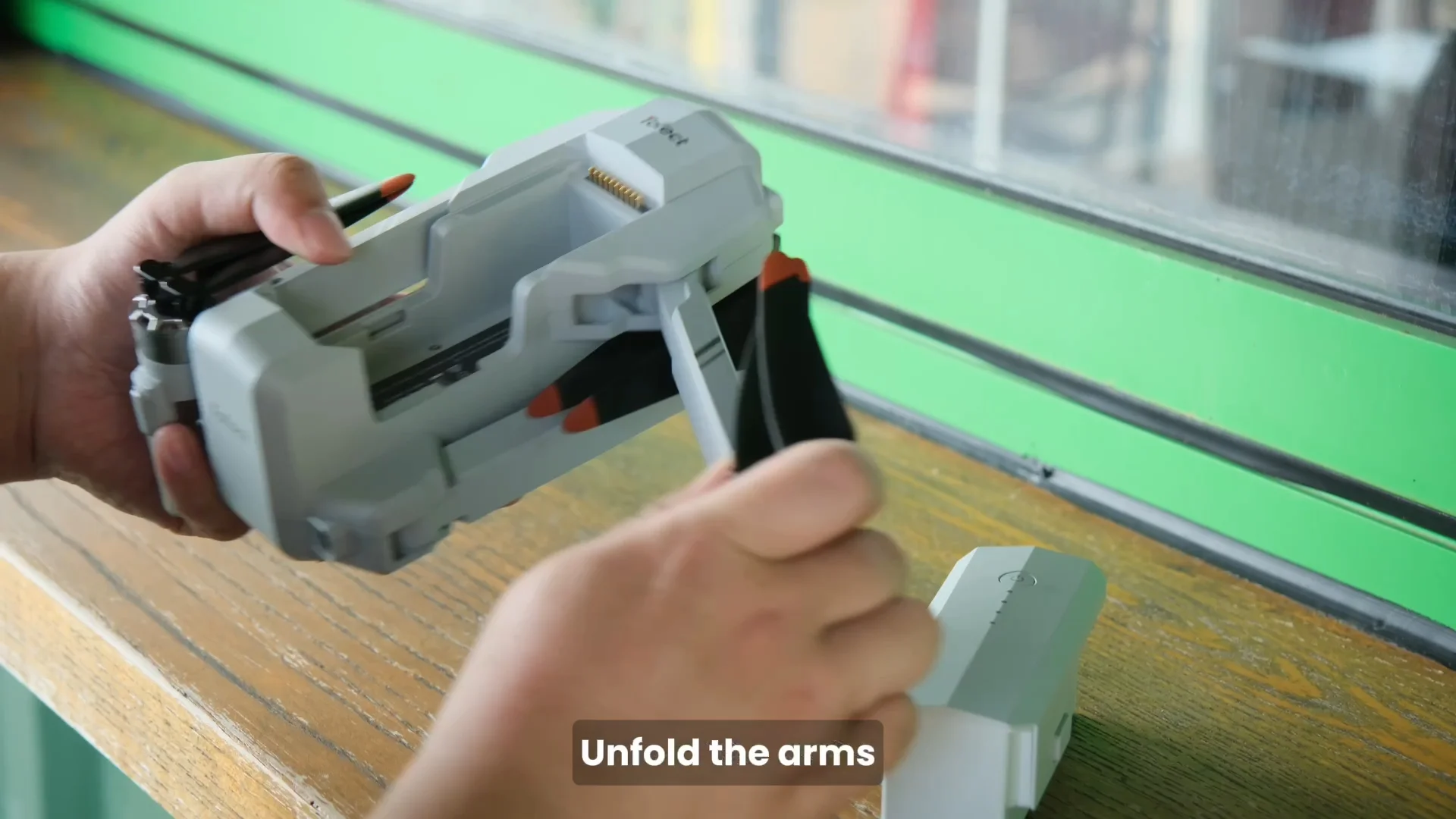 05-unfold-drone-arms.webp