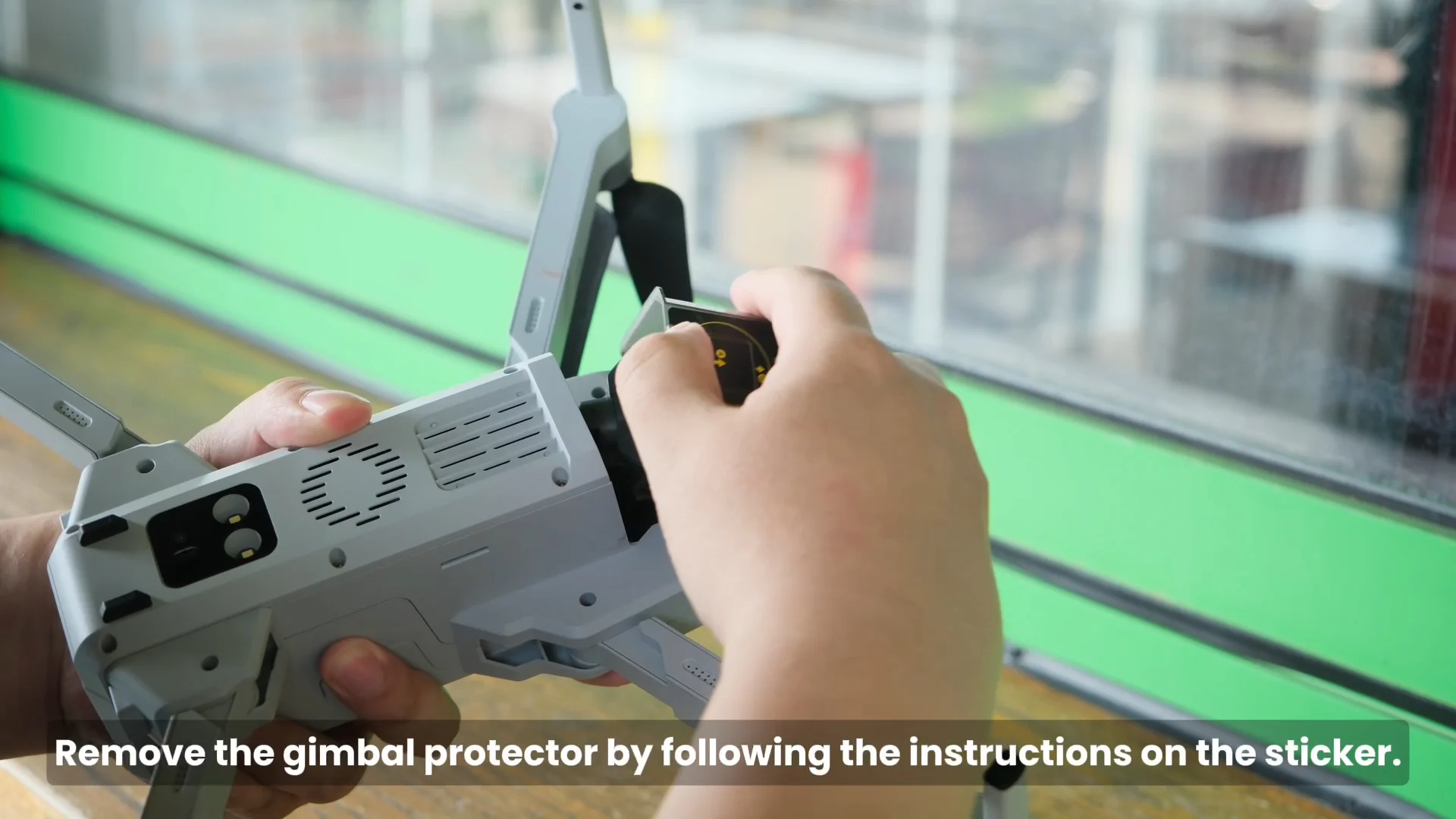 07-remove-gimbal-protector.webp